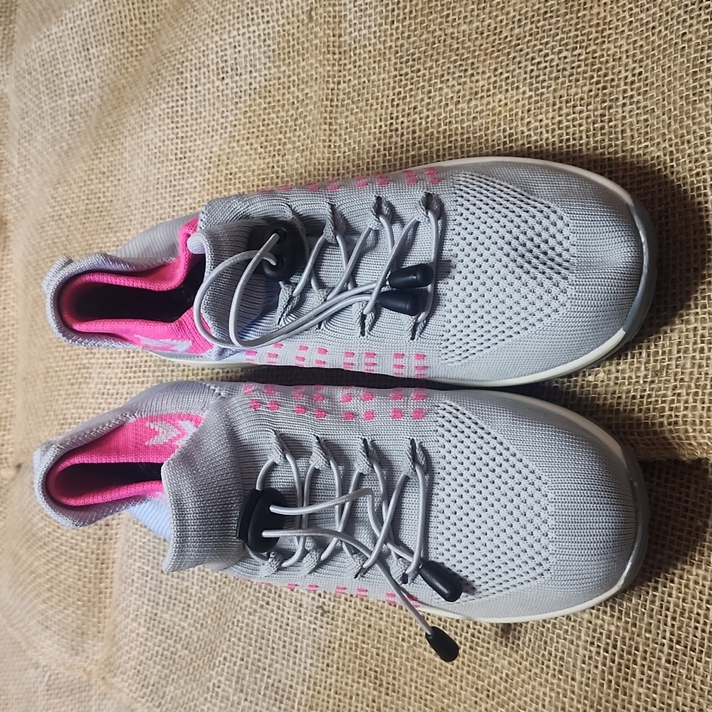Women’s Breathable  Sock Sneakers Size 37 Perfect For Breast Cancer Awareness